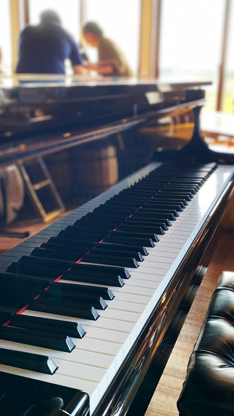 サロンドテクリハラ ピアノ1